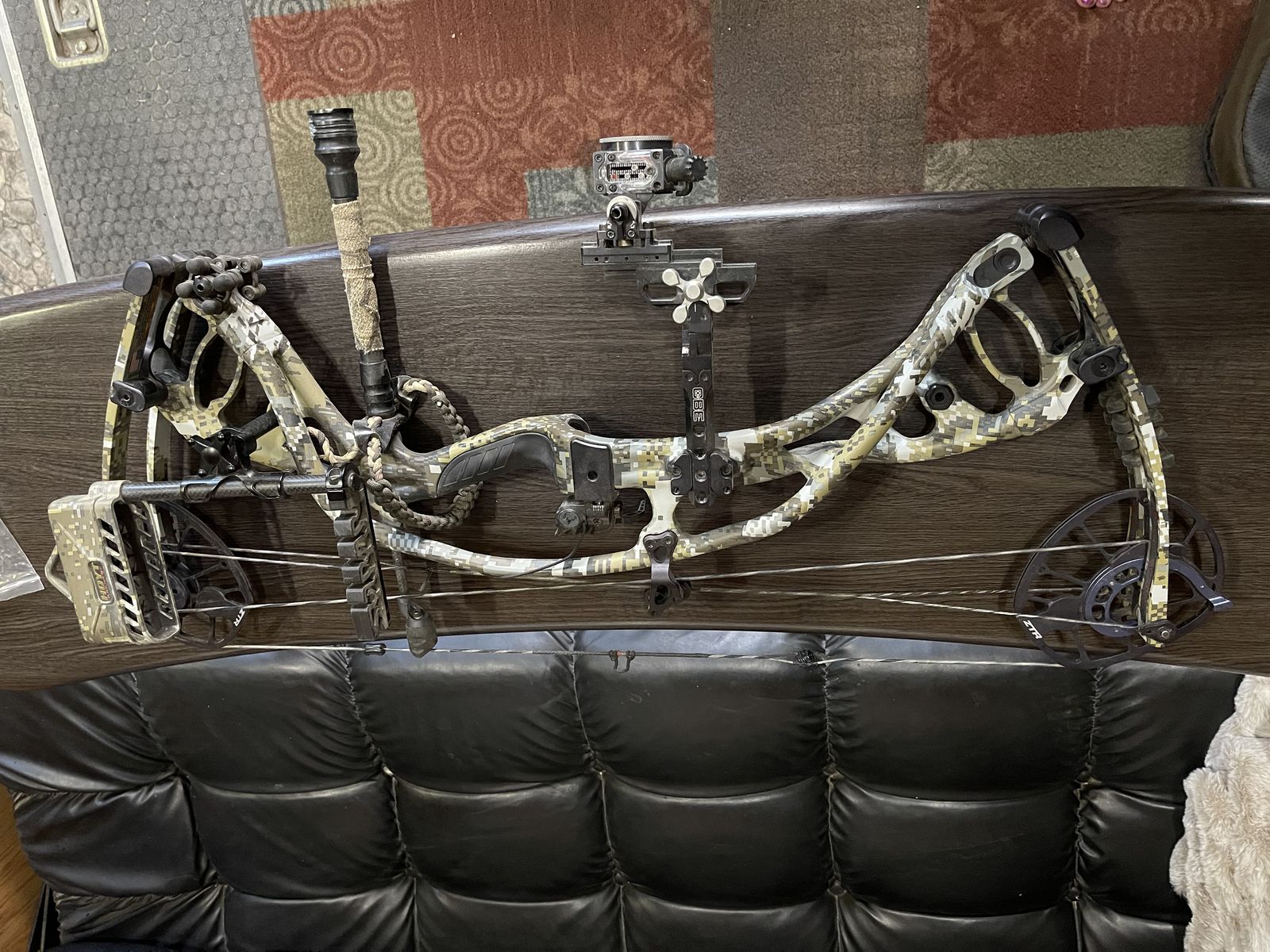 LH Hoyt Carbon RX-4