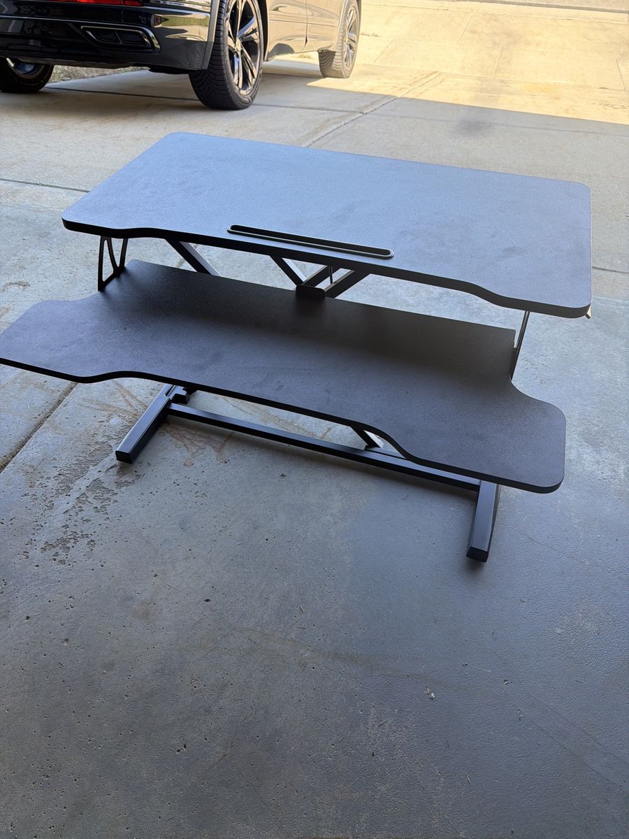Standing Desk (desktop)