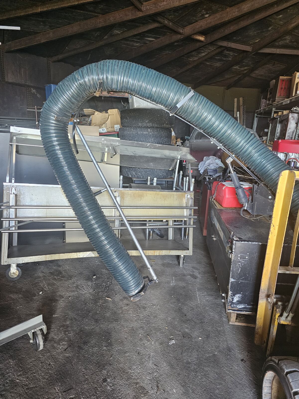 Vacuum Gas Powered Leaf / Turf / Stadium / Etc. $1000