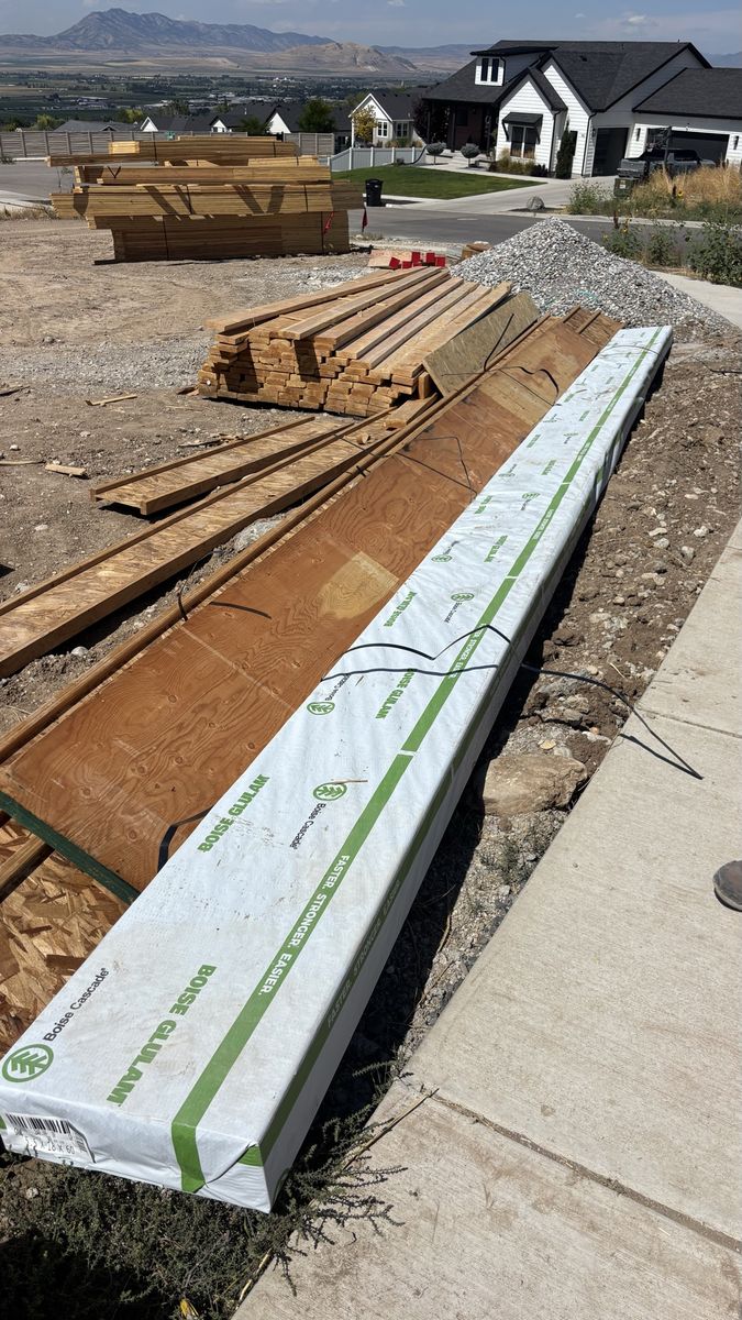 30 ft Boise Cascade Glulam Beam 5.5” x 18” x 30’ - New Construction Lumber