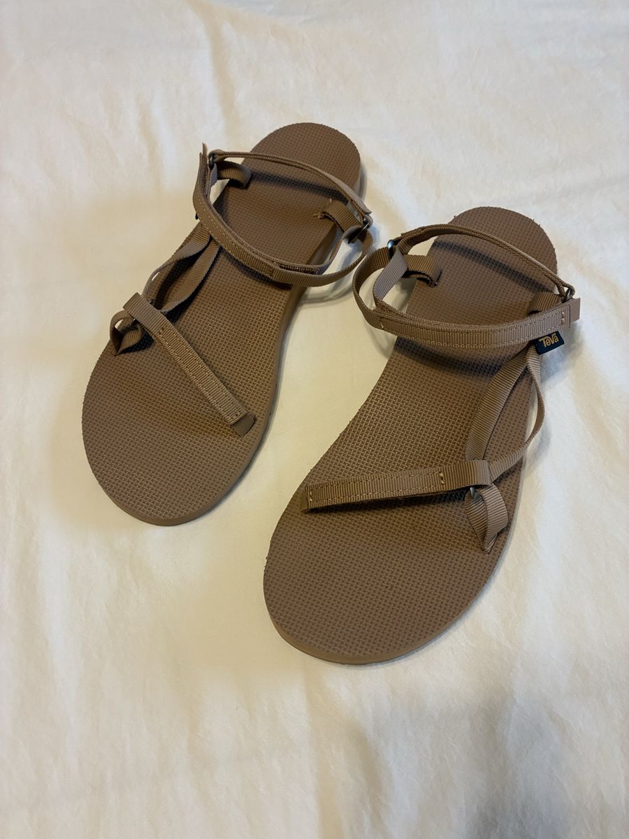 Teva Brown Sandals W12