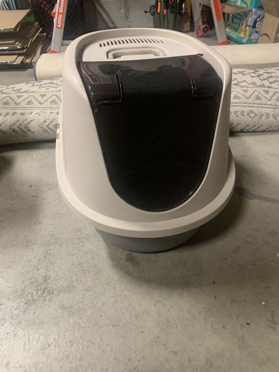 Enclosed Hooded Cat Litter Box with Door & Vent