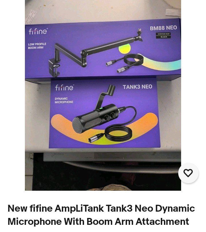 Fifine AmpliTank Tank3 Neo Dynamic Microphone & BM88 Neo Low Profile Boom Arm, Black
