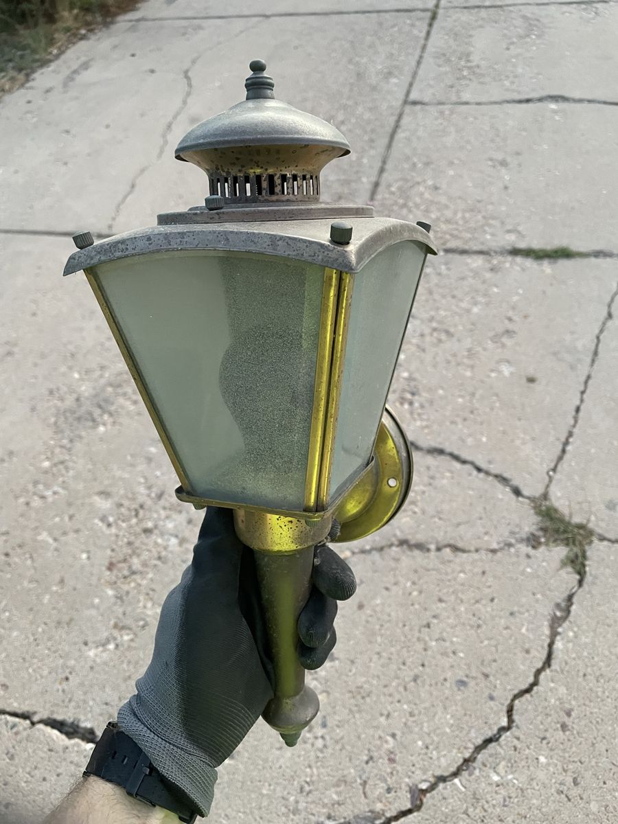 Exterior light fixtures vintage
