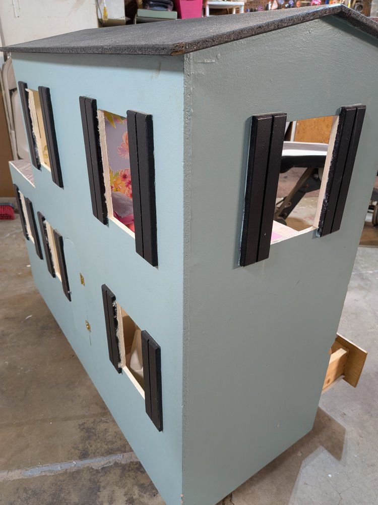 Main image 5