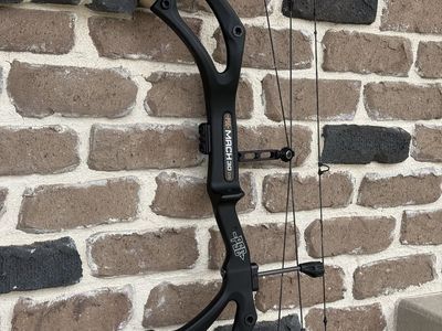 PSE Mach 30 DS Compound Bow - Black/bronze