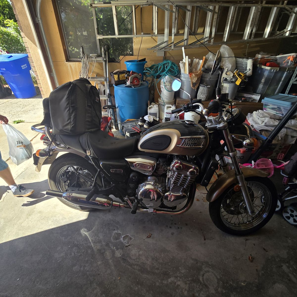 1999 Triumph Thunderbird 900