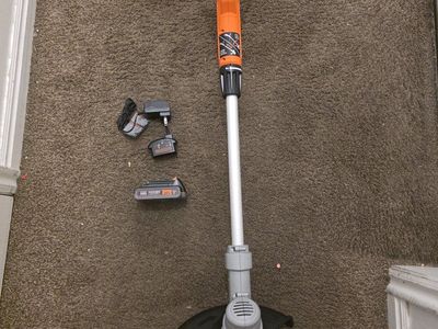BLACK+DECKER 20V MAX Cordless 2-in-1 String Trimmer & Lawn Edger Kit
