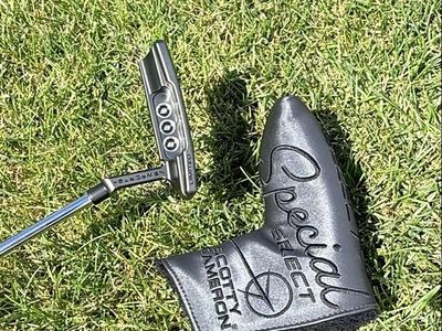 Scotty Cameron Special Select Newport 2 Putter with Headcover