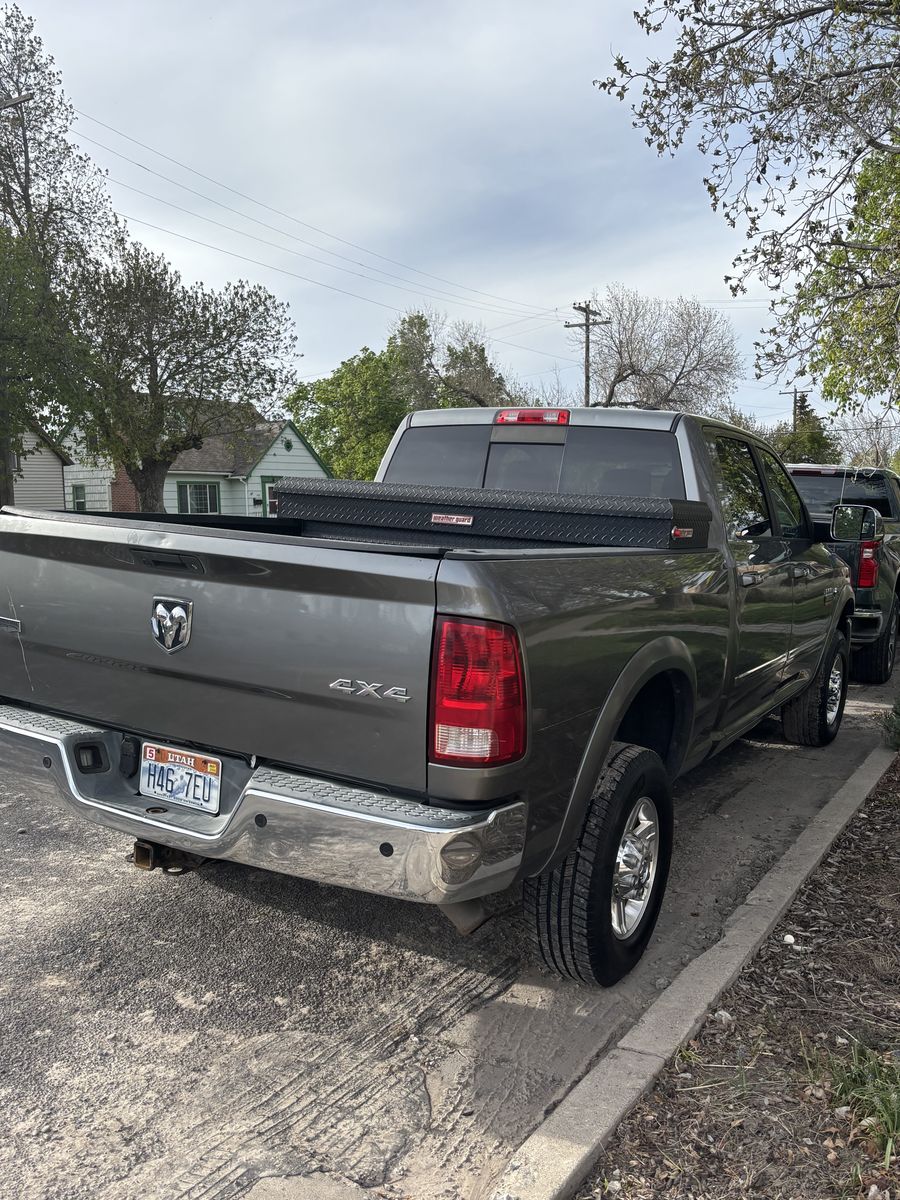2010 DODGE RAM 3500 Laramie