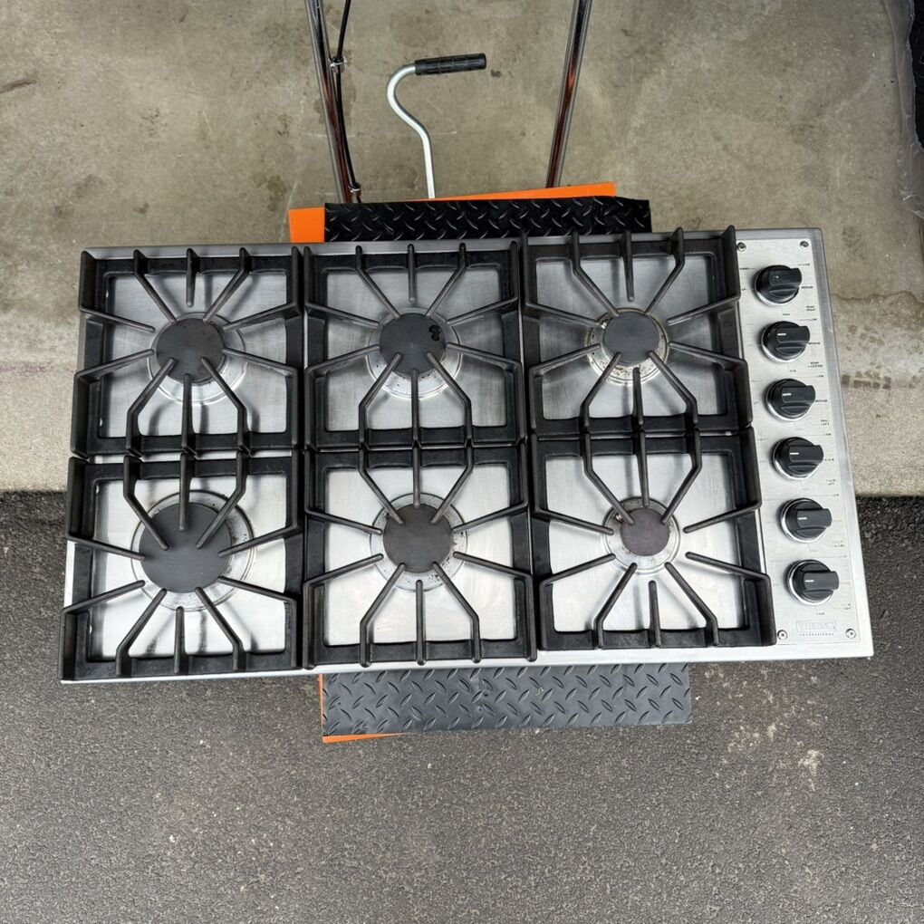 Viking Professional 36 6-Burner Gas Cooktop