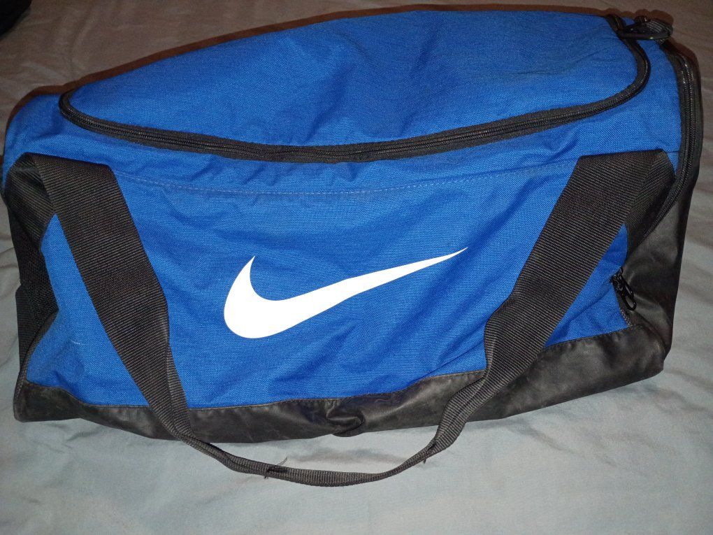 Nike duffel bag