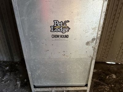Pet Lodge Feeder