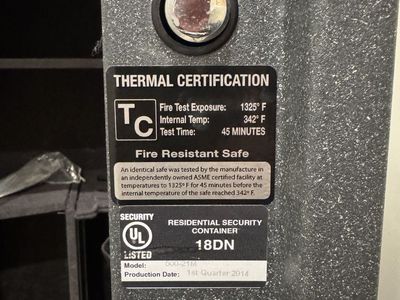 REGAL GUN SAFE / FIRE-RESISTANT SAFE – LIKE NEW