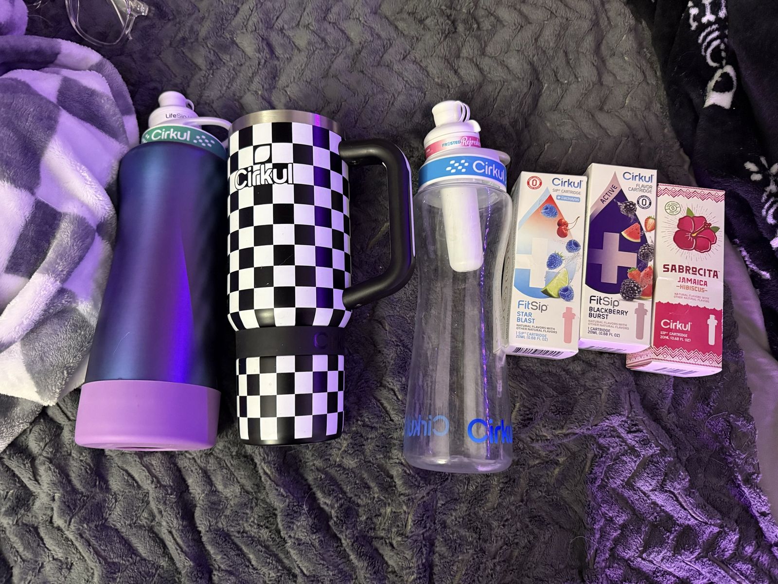 cirkul water bottles with flavor pods