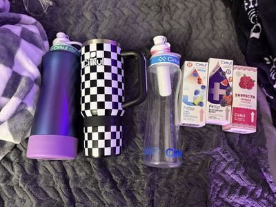cirkul water bottles with flavor pods