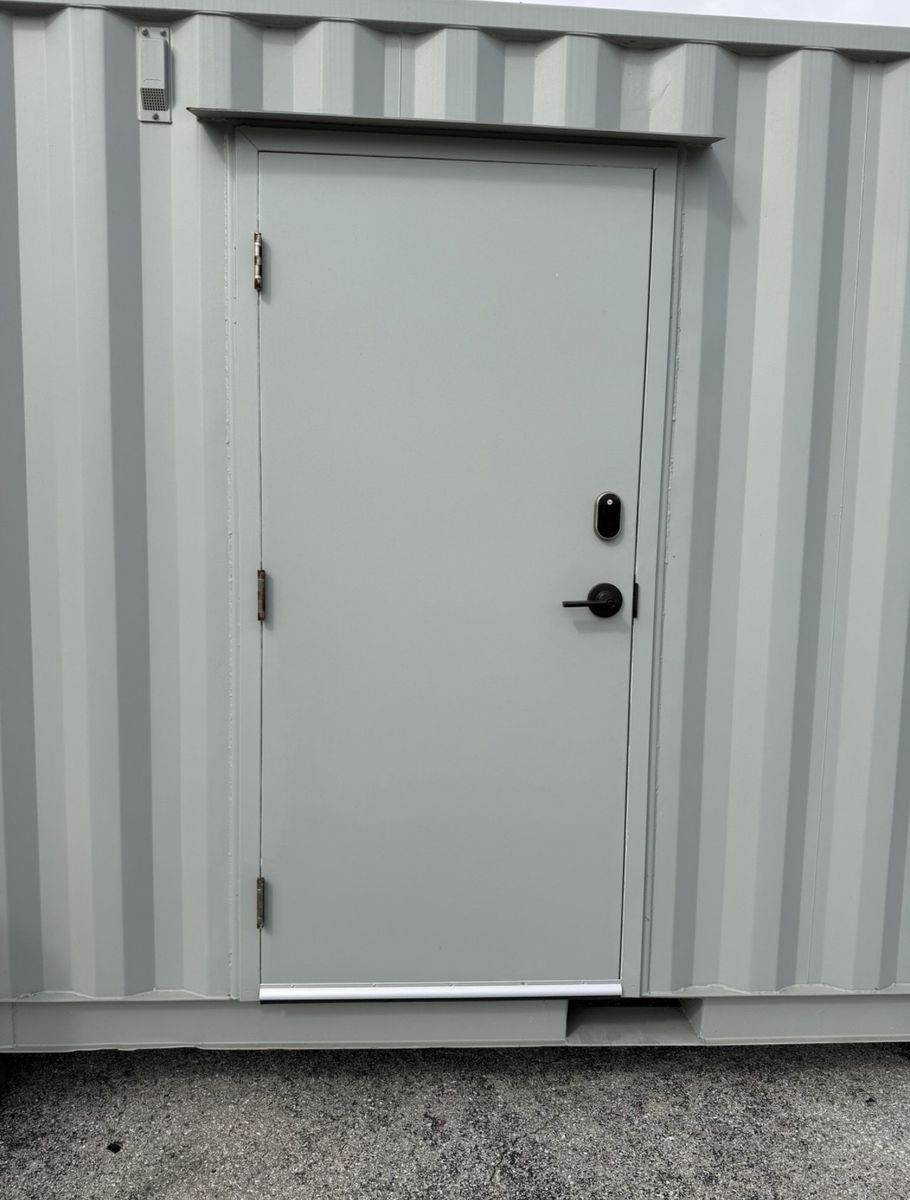 Main image 4