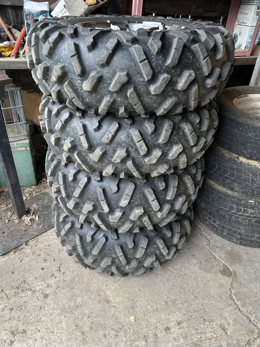 Can-am defender wheels and tires