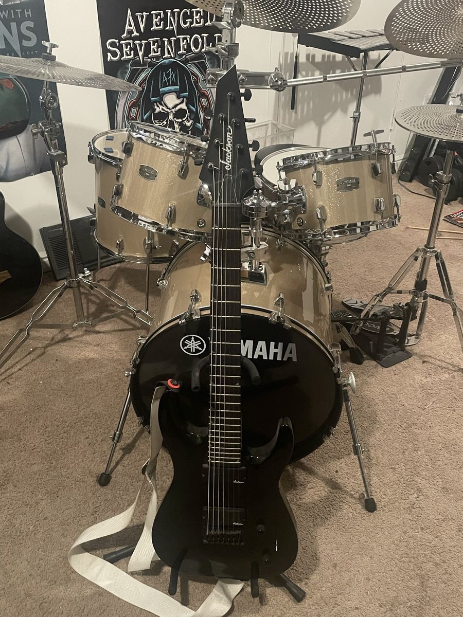 Jackson Dinky Arch Top JS22 7-String