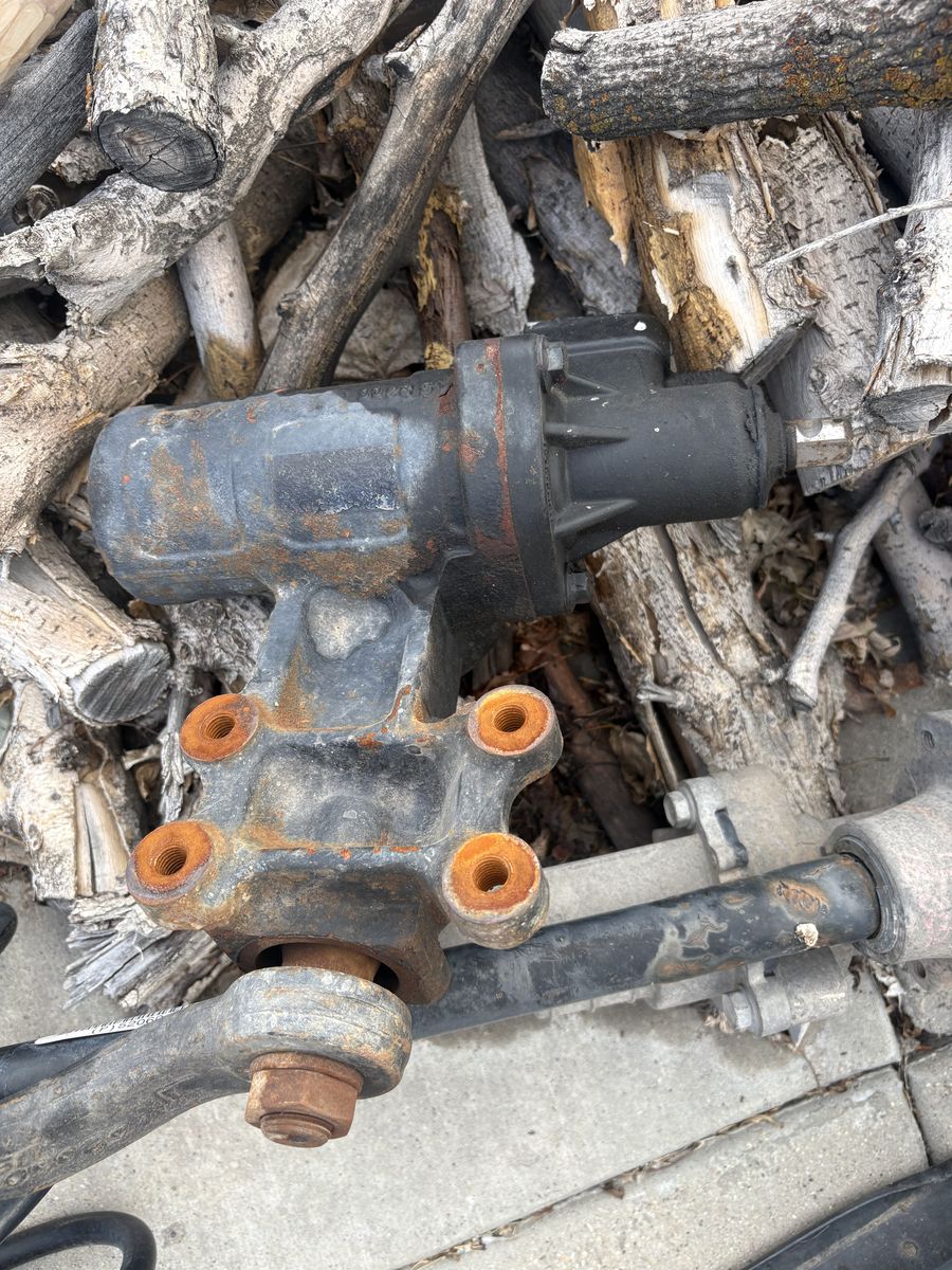 2012 JKUR stock steering gearbox take off