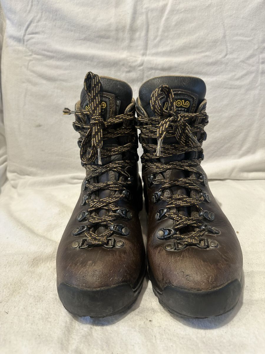 Asolo women’s size 8.5 brown Leather hiking boots