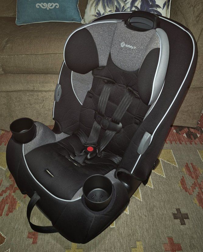 Like-New! 2024 Safety 1st EverFit DLX All-in-One Car Seat Convertible 5-100lbs Baby Toddler
