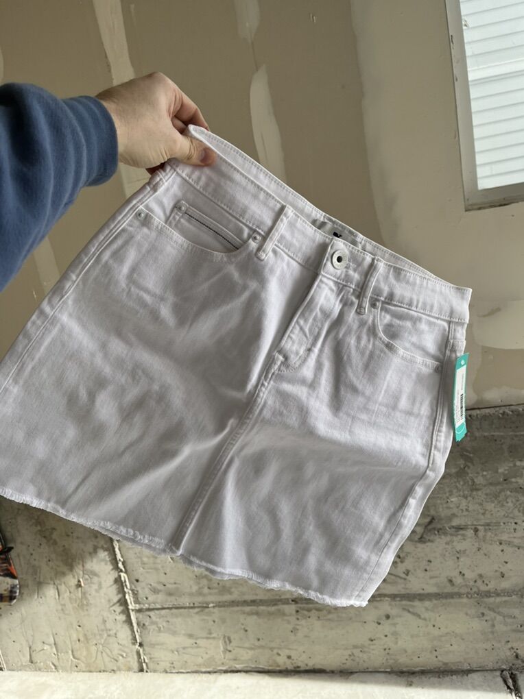 Denim Skirt (size 2, white, mini)