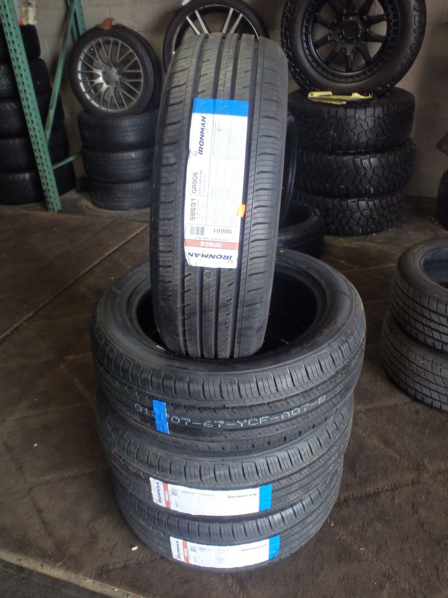 225/55R18 IRONMAN GR906 SET OF BRAND NEW TIRES