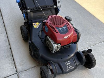 Toro Lawn Mower ( NEWEST MODEL )