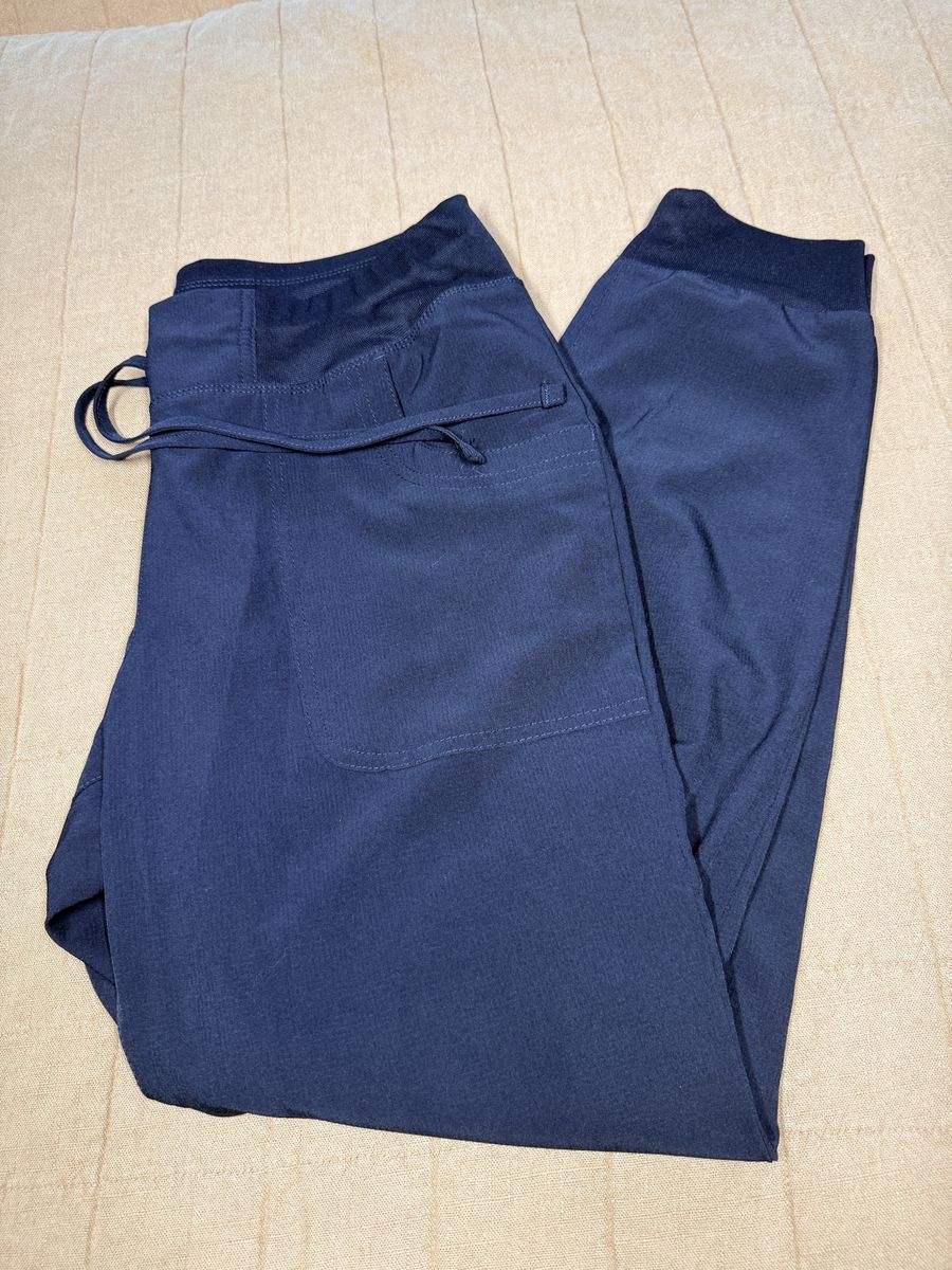 Heartsoul scrubs size medium