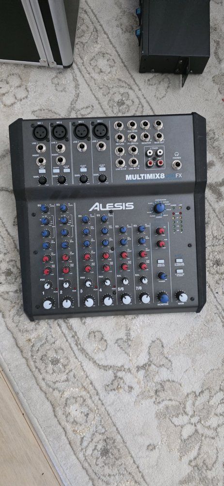 Main image 2