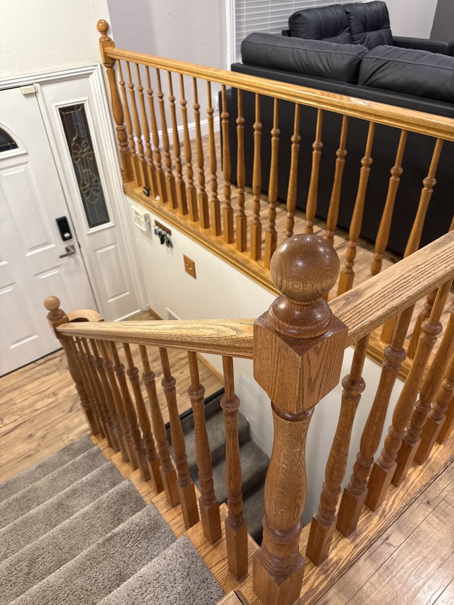 Oak wood banister railing