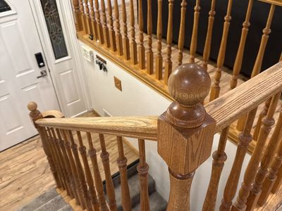 Oak wood banister railing