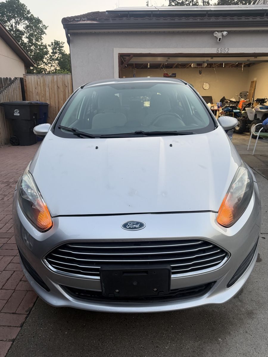 2015 Ford Fiesta SE