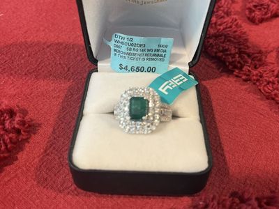 Diamond Halo Emerald Center,EFFY Ring