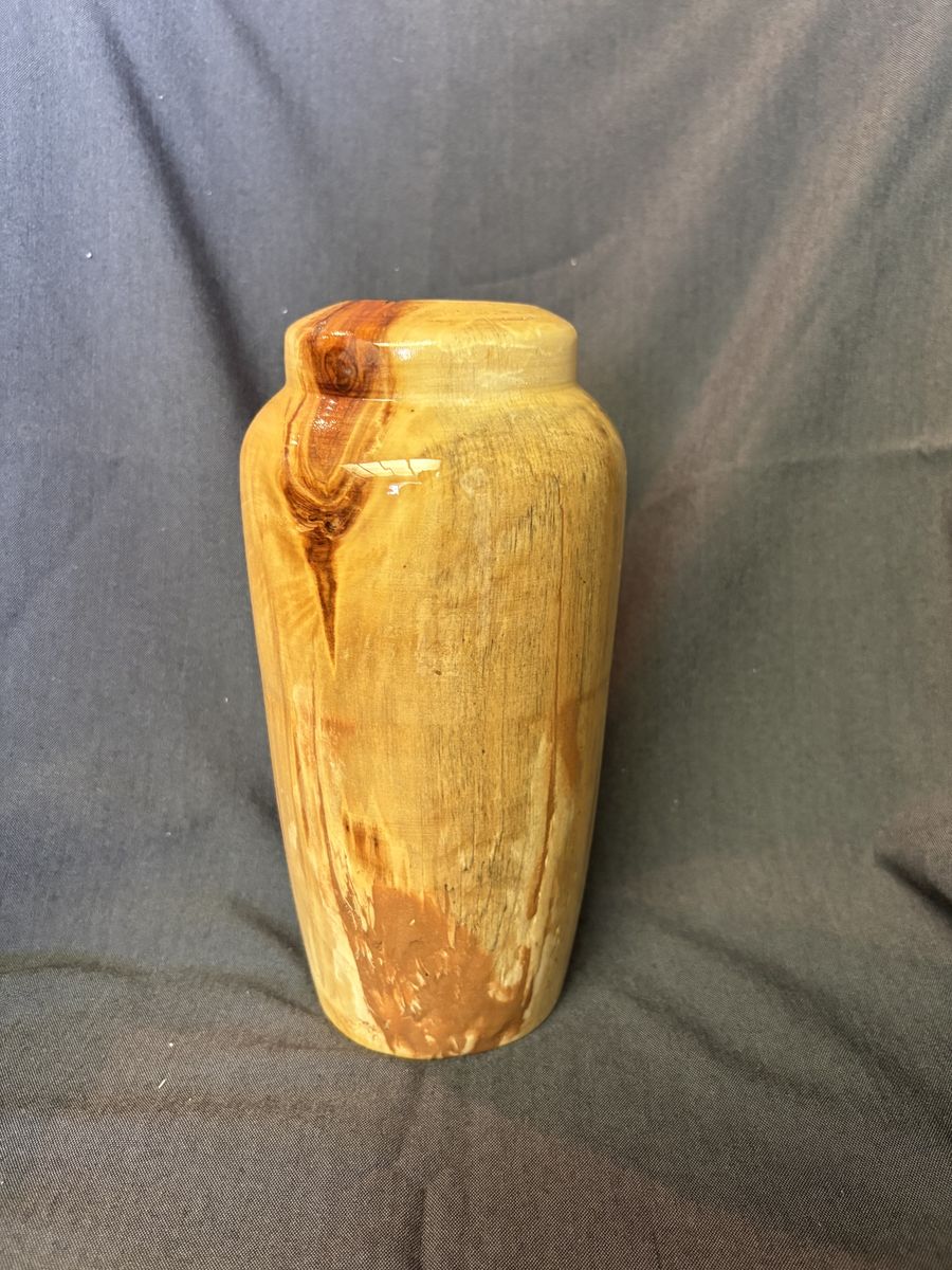 Handcrafted Solid Wood Vase by Big Ard $30 cash/venmo in Draper