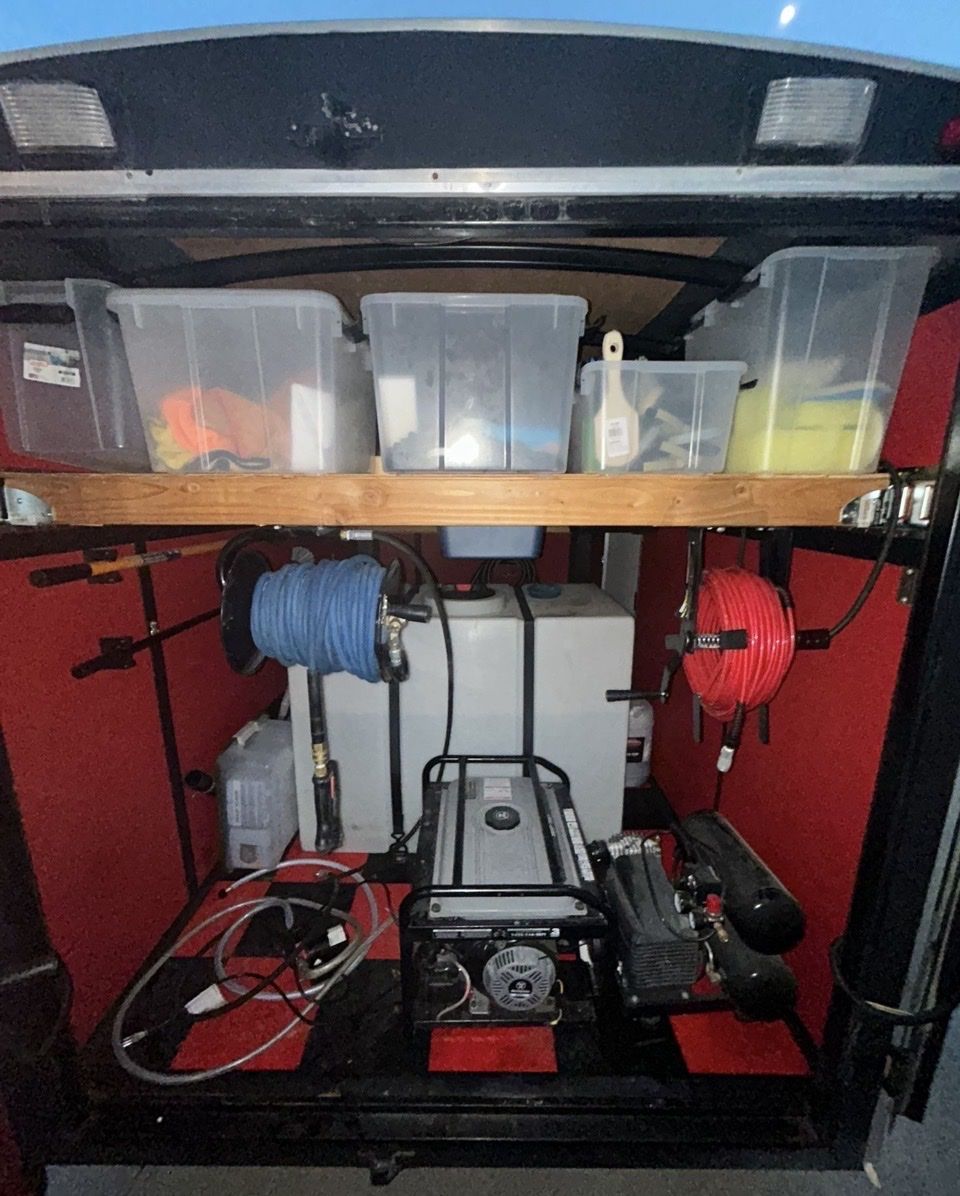 Main image 5