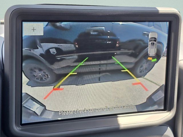 Main image 4