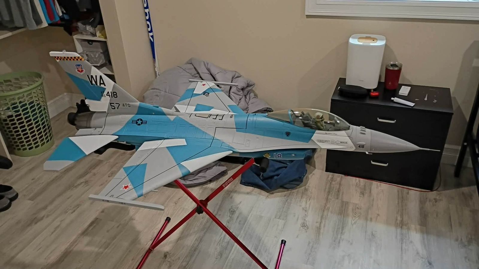 Freewing 90mm f-16 v2