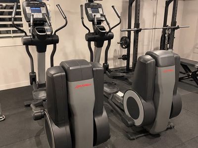 Life Fitness 95X Engage Elliptical Cross-Trainer - Commercial Grade, Interactive Console-WILL DELIVER