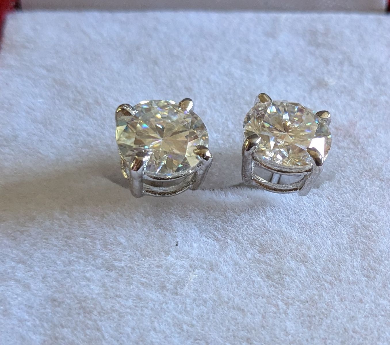 4.6ct Diamond Earrings