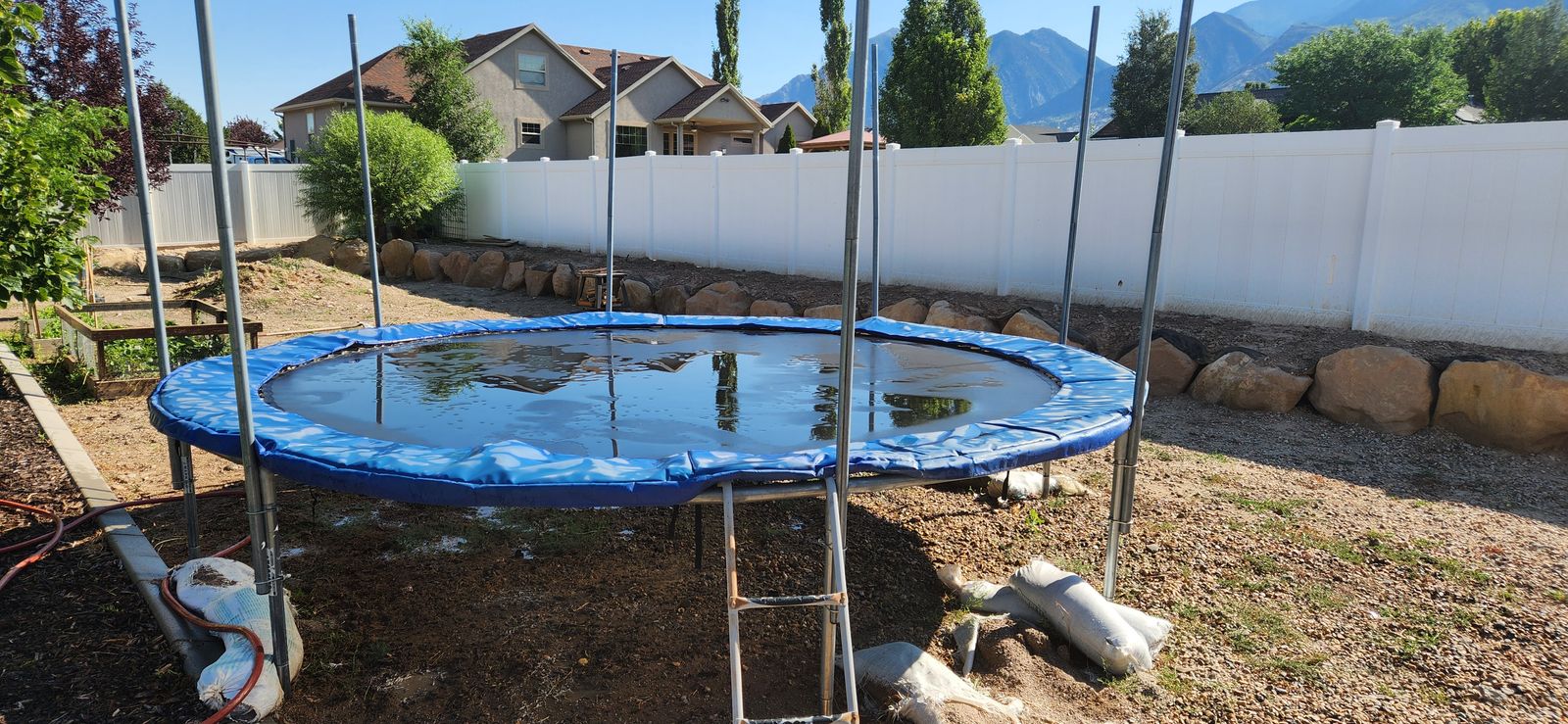 Trampoline
