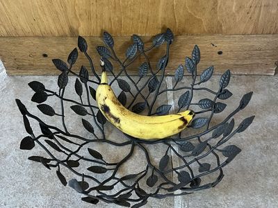 Metal fruit bowl leaf decoration bowl 13” wide