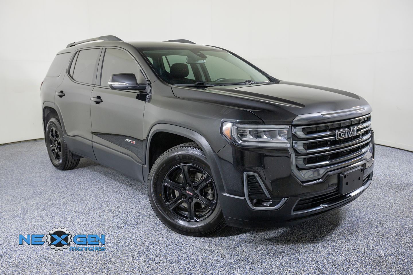 2023 GMC Acadia AT4