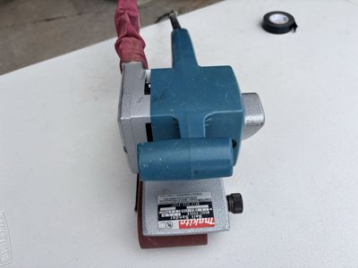 Belt sander