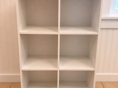 White Cube Storage Shelf - 6 Compartments, Versatile Organizer
