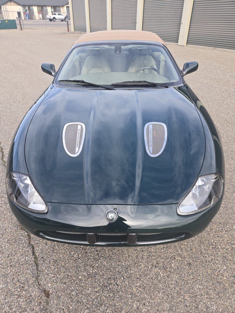2003 Jaguar XKR 
