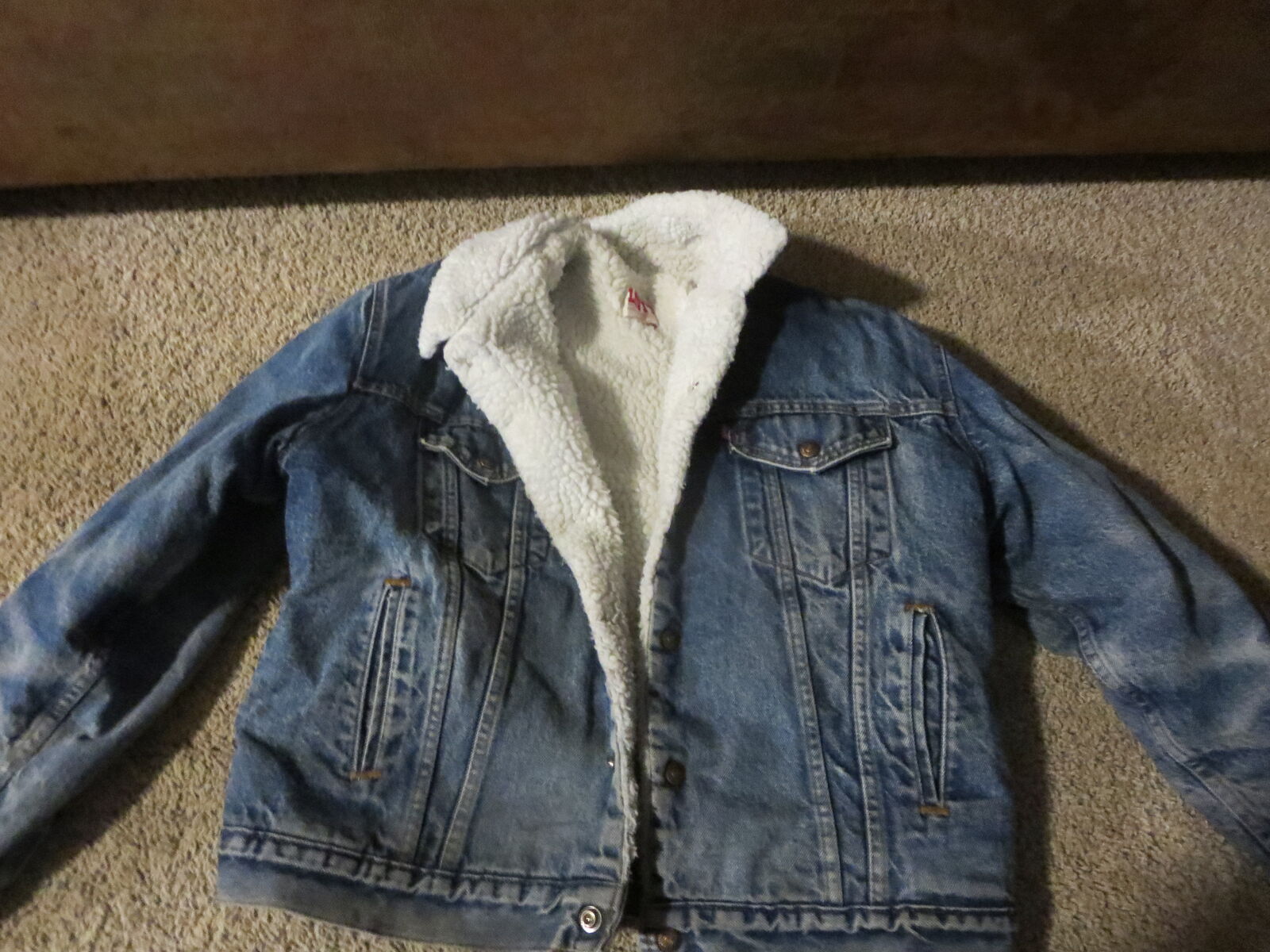 Vintage Levis Sherpa lined acid washed made in USA size 44R L