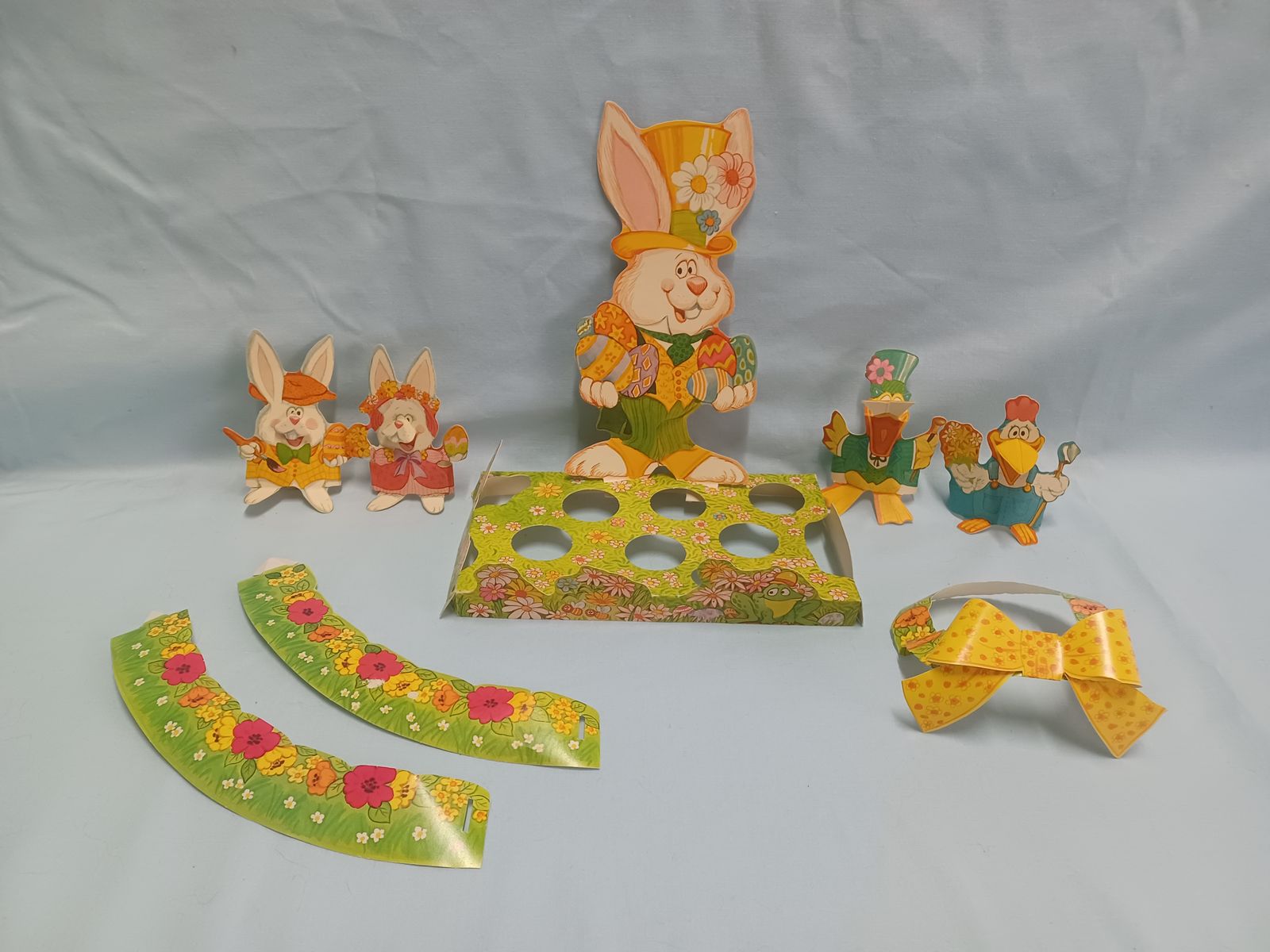 Vintage Easter Bunny/Rabbit Decorated Egg Holder Set
