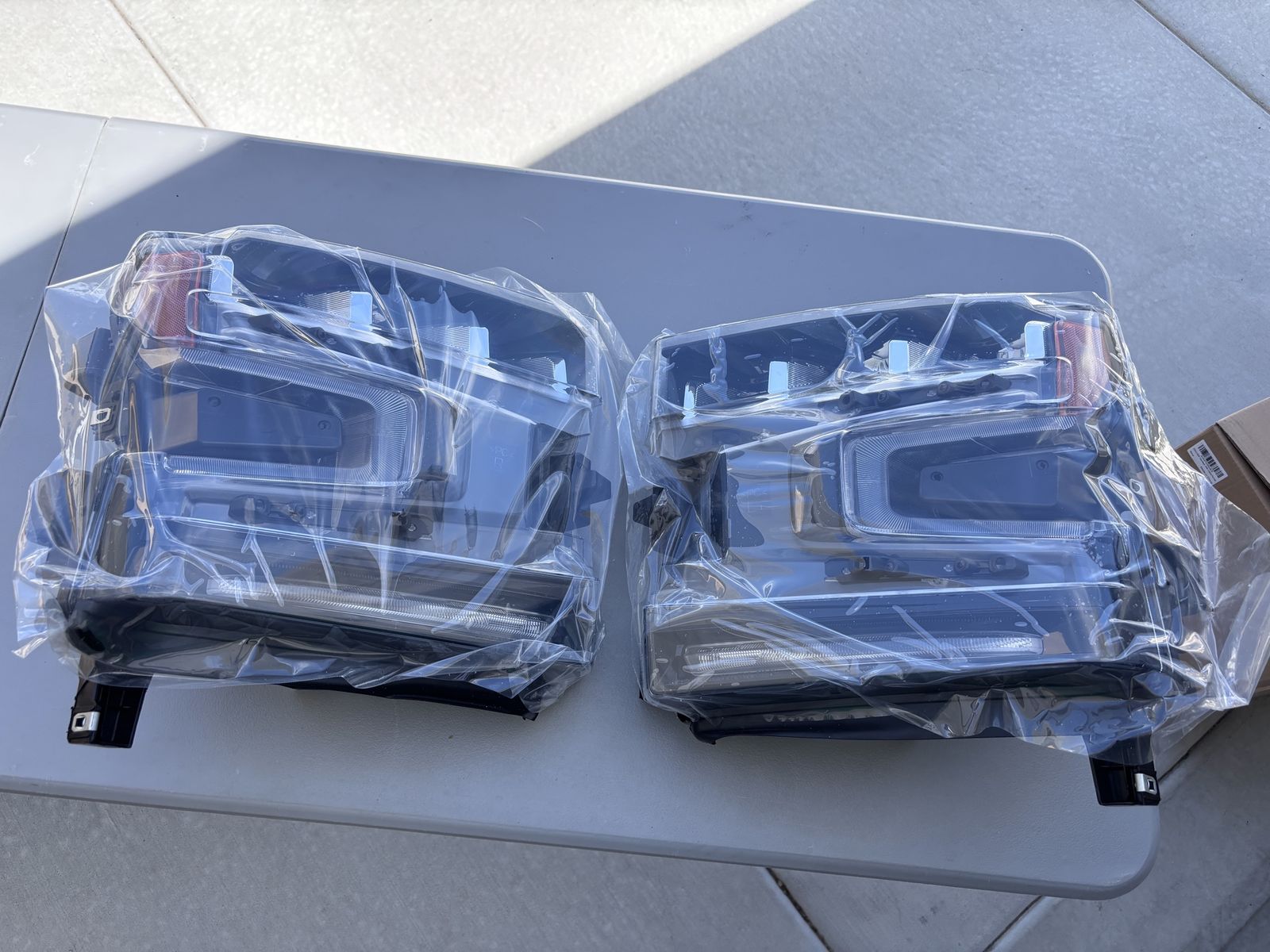 Chevy Silverado 1500 Headlights (Left & Right Pair) - New Aftermarket Assembly